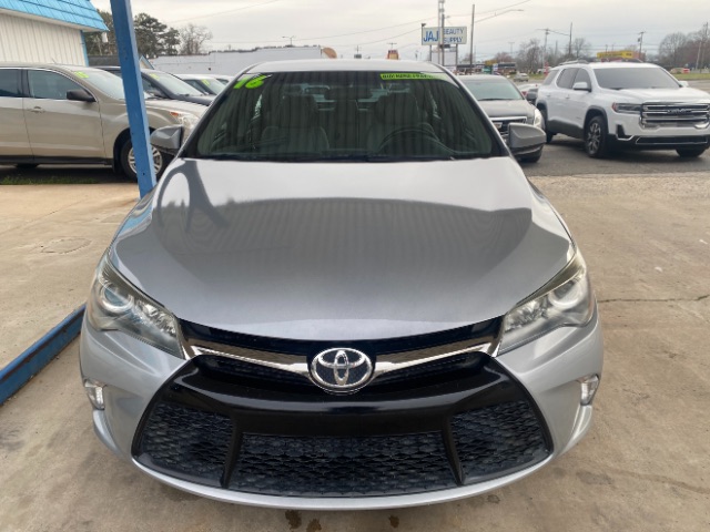 2016 Toyota Camry SE
