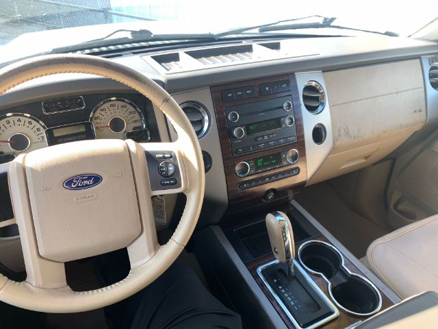 2011 Ford Expedition EL King Ranch 2WD